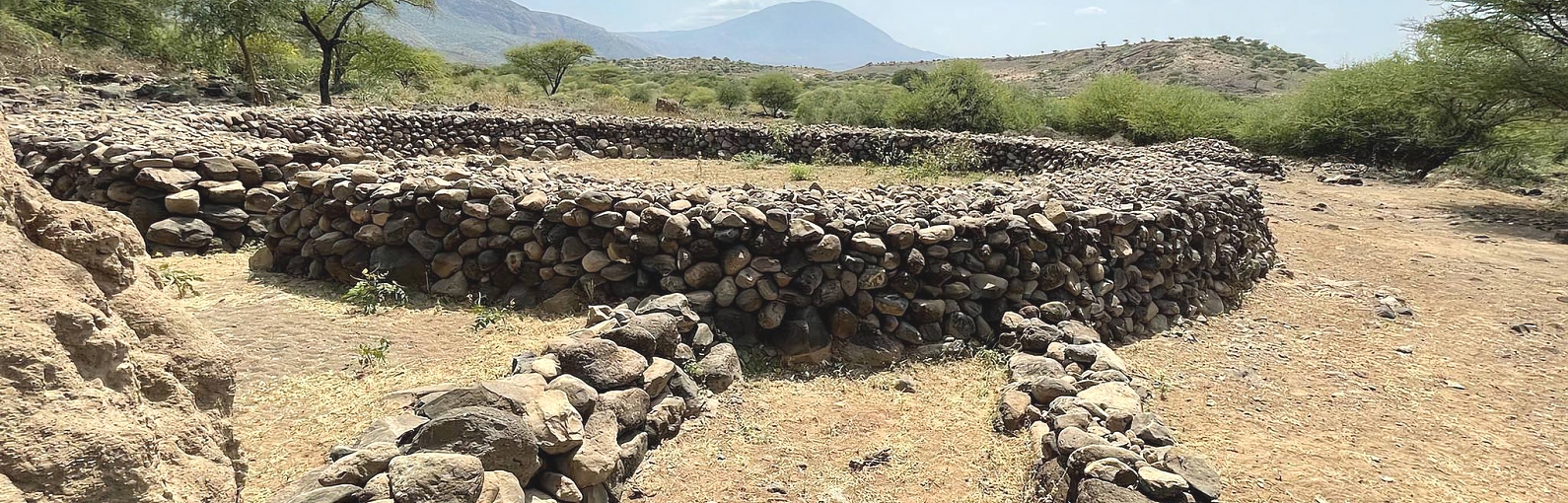 engaruka Targa commemorativa Olduvai